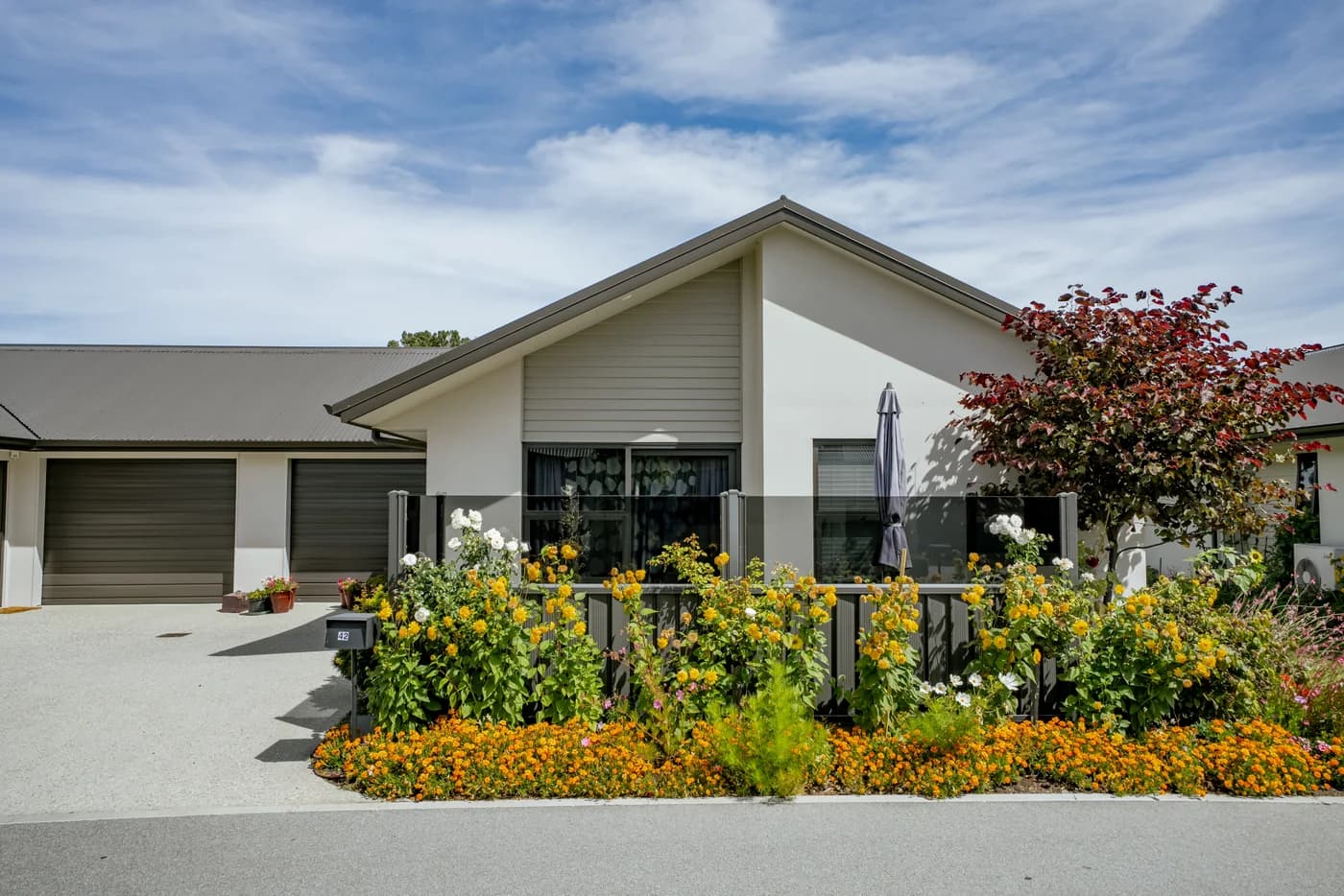 A Golden View villa with its own entrance, garage and planted garden